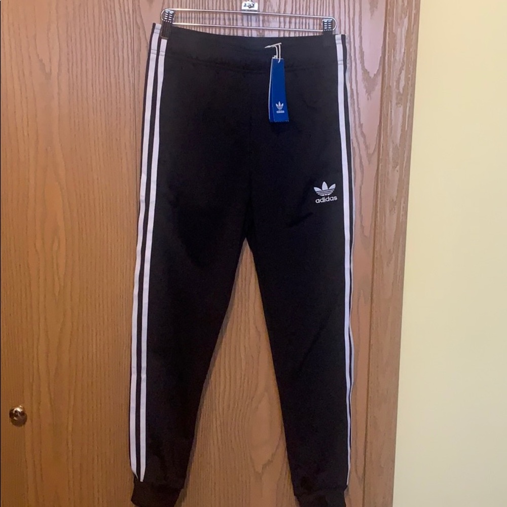 New adidas superstar pants with zipper pockets